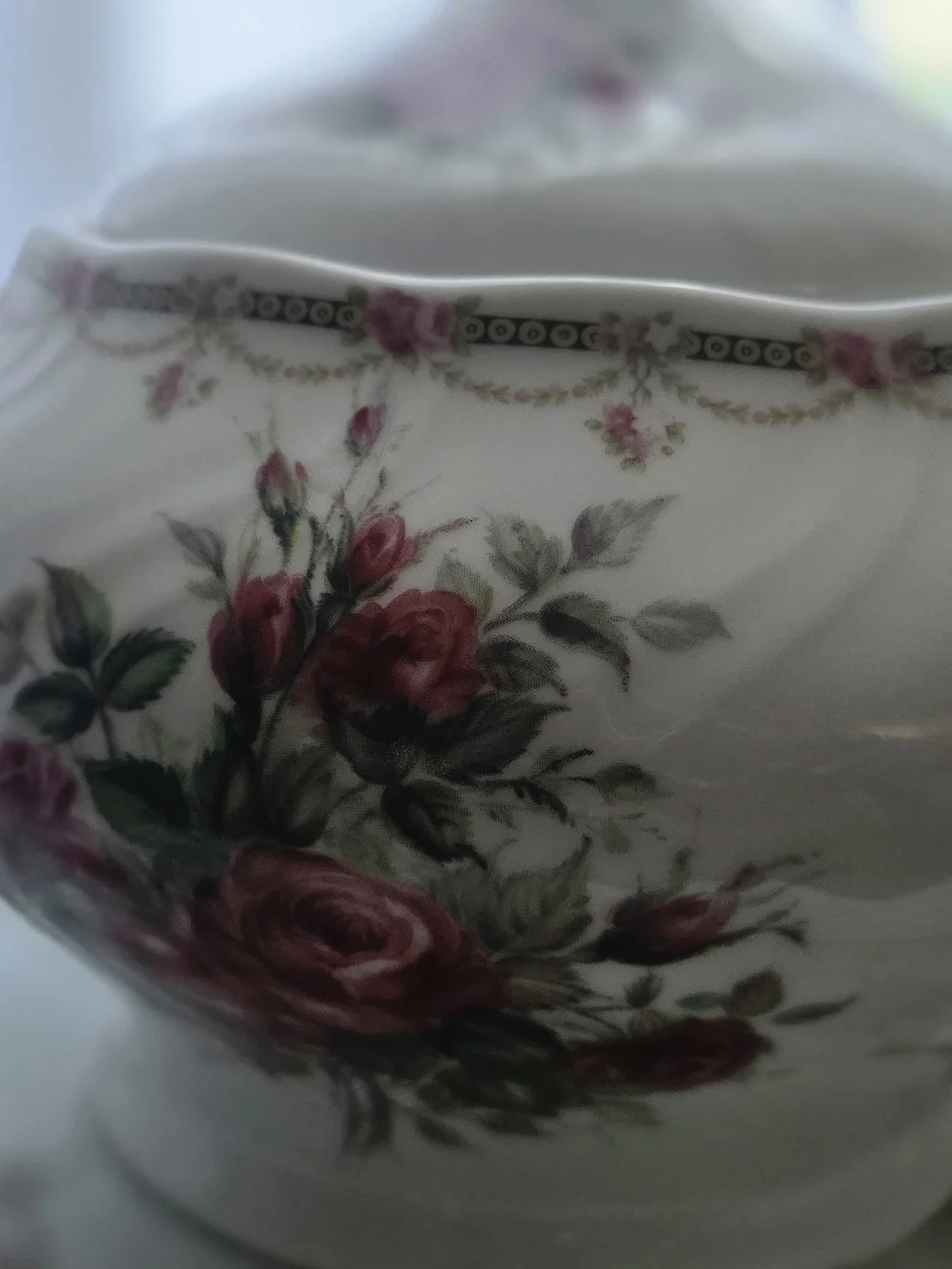 LISETTE White Porcelain Creamer with Pink Rose Motif